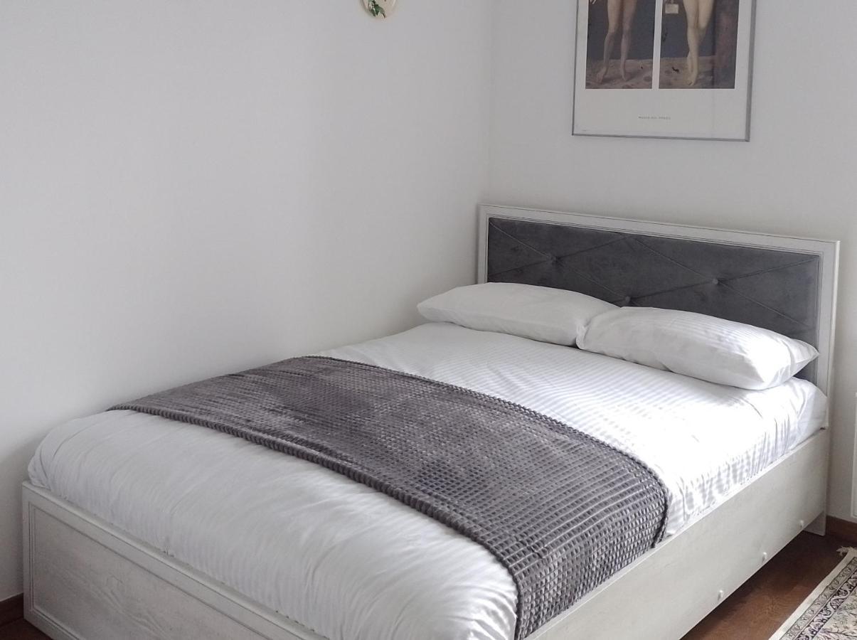 Premium Class Apartment, Free Parking, Maximum 5 Guests, 2 Bedrooms, 3 Beds Riga Exterior foto